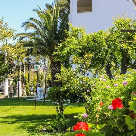 Vlachogiannis Hotel 2*